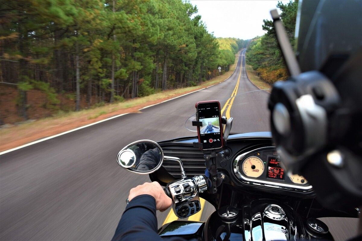 découvrez nos conseils essentiels pour réussir votre road trip : préparation, itinéraires, astuces pratiques et sécurité pour une aventure inoubliable sur la route.