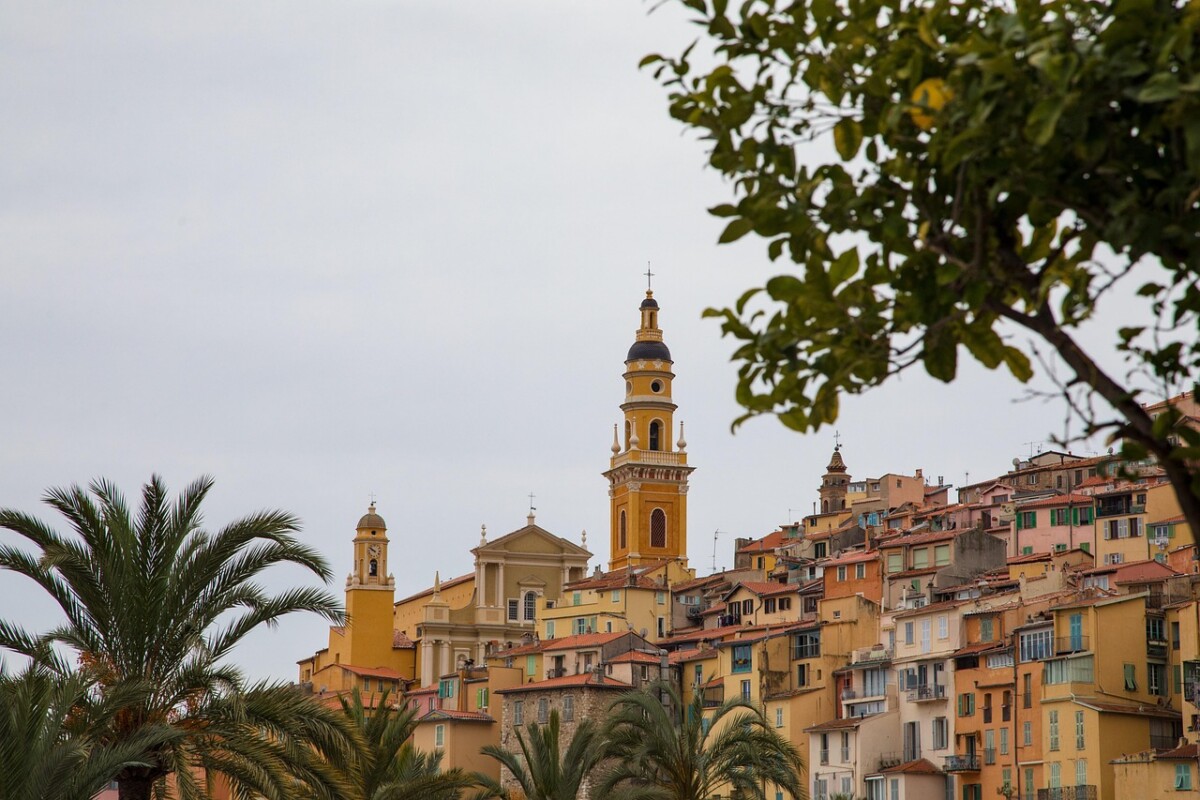 découvrez les meilleures destinations de voyage pour une expérience inoubliable, des plages paradisiaques aux villes historiques.