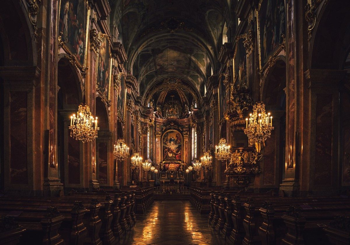 découvrez l'histoire fascinante des églises, symboles de la spiritualité et de la culture à travers les âges. explorez leur architecture, leurs traditions et leur impact sur les communautés locales.