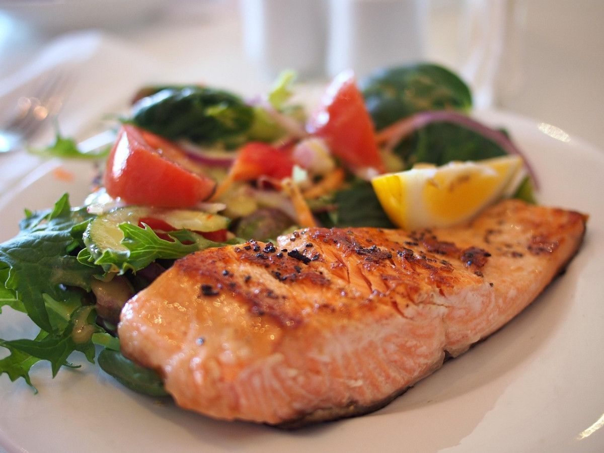 À la découverte des saveurs nissardes : les restaurants incontournables de Nice