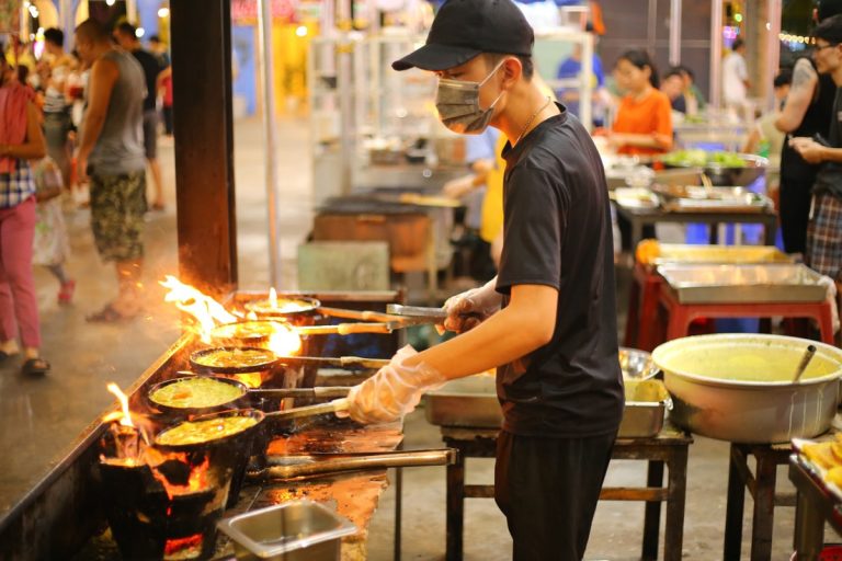 La street food à travers le monde : un voyage savoureux