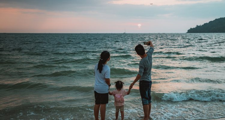 découvrez les meilleures idées de vacances en famille pour créer des souvenirs inoubliables. explorez des destinations adaptées aux enfants, des activités amusantes et des conseils pour un voyage réussi avec vos proches.