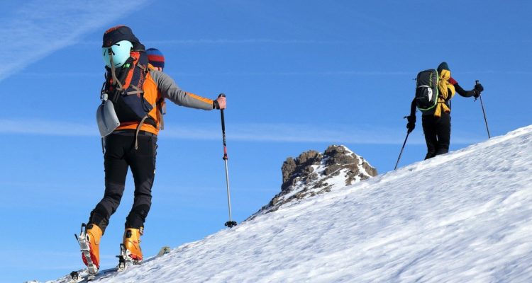 découvrez l'univers passionnant des sports d'hiver : ski, snowboard, patinage et bien plus. profitez des pistes enneigées et vivez des aventures inoubliables au cœur de la montagne.