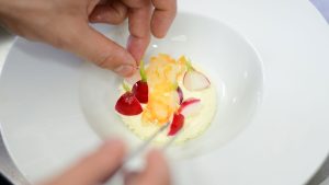 découvrez l'art de la gastronomie à travers des recettes savoureuses, des techniques culinaires raffinées et des traditions culinaires du monde entier. explorez des ingrédients uniques et apprenez à créer des plats qui émerveilleront vos papilles.