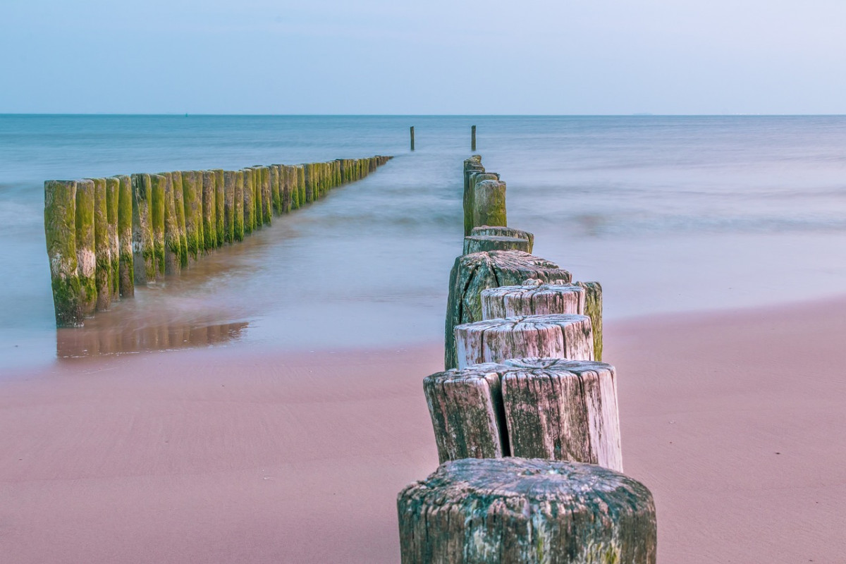 découvrez les plus belles plages du monde, entre sable fin, eaux cristallines et paysages à couper le souffle. parfaites pour la détente, les activités nautiques ou des escapades en famille, nos sélections de plages vous inviteront à l'évasion. plongez dans un univers de soleil et de sérénité!