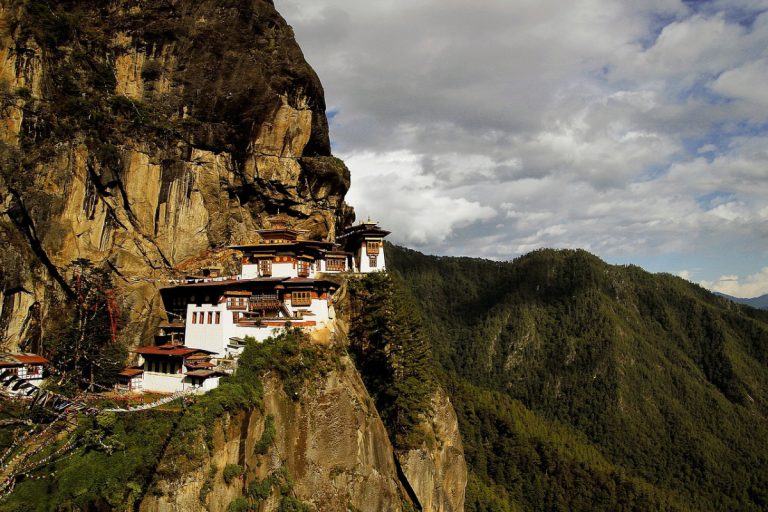 Évasion au Bhoutan : un itinéraire enchanteur de 7 à 10 jours au cœur des montagnes