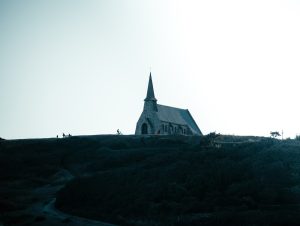 découvrez la beauté et l'histoire de la normandie, une région riche en paysages pittoresques, plages emblématiques et patrimoine culturel fascinant, des cités médiévales aux gourmands fromages et cidres.