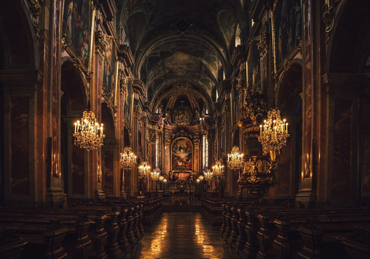 découvrez l'histoire fascinante des églises, symboles de la spiritualité et de la culture à travers les âges. explorez leur architecture, leurs traditions et leur impact sur les communautés locales.