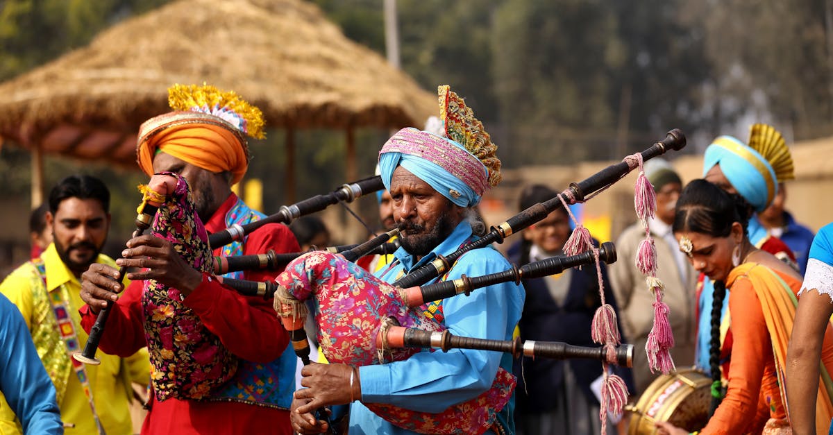 découvrez la richesse de la musique traditionnelle à travers le monde, célébrant des cultures variées et des histoires uniques. plongez dans les rythmes et mélodies qui ont traversé les âges et continuent d'inspirer aujourd'hui.