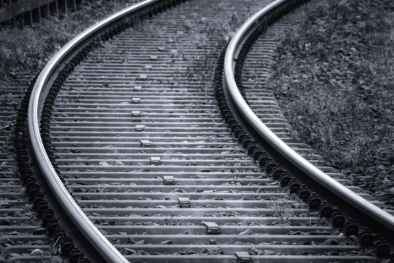 découvrez les plaisirs du voyage en train : une expérience unique qui allie confort, paysages à couper le souffle et respect de l'environnement. explorez des destinations tout en profitant du charme du rail.