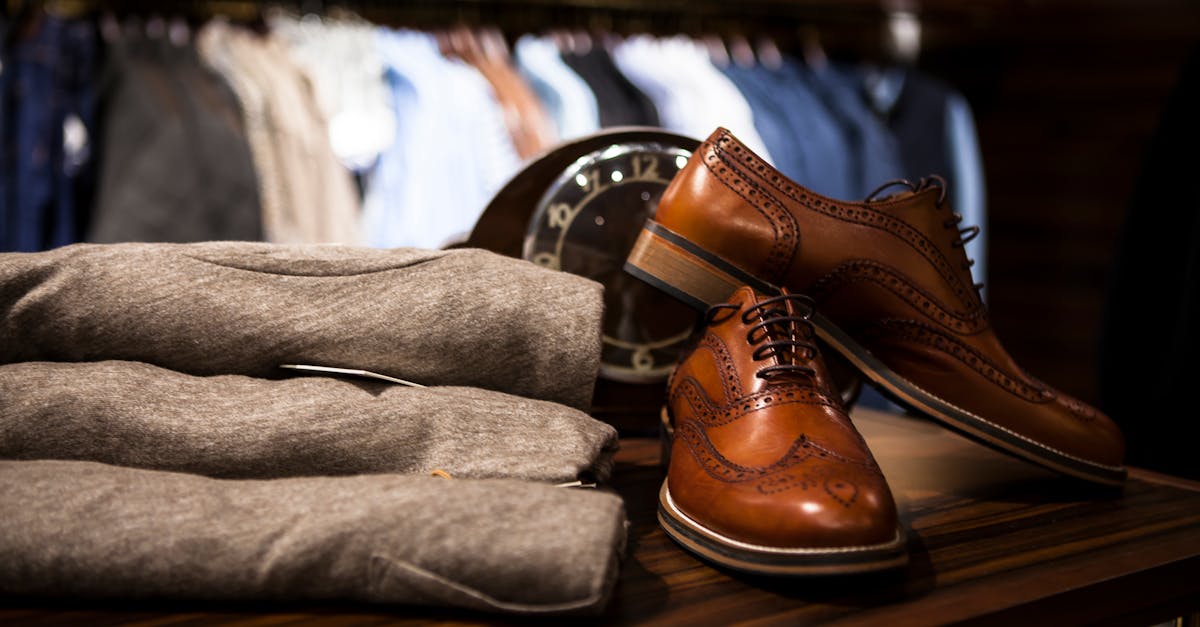 découvrez notre collection d'accessoires en cuir élégants et durables. parfaits pour rehausser votre style, nos produits allient qualité artisanale et design moderne. explorez nos porte-monnaie, ceintures, sacs et bien plus pour un look raffiné au quotidien.