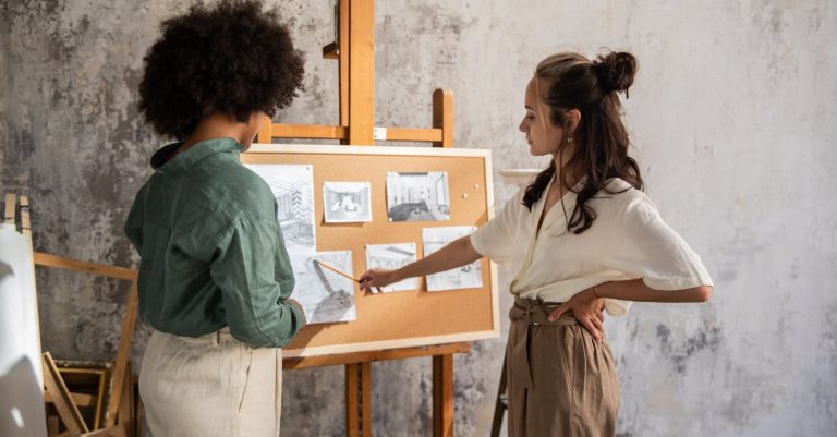 Critique artistique : Décryptage des tendances contemporaines