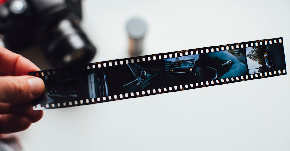 découvrez le concept de mémoire collective, une notion essentielle qui explore comment les expériences partagées façonnent l'identité d'une communauté. plongez dans les mécanismes de la mémoire sociale, son impact sur la culture et l'importance de transmettre ces souvenirs à travers les générations.