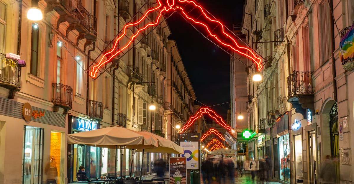découvrez une variété d'événements culturels captivants qui célèbrent la diversité artistique et l'expression créative. participez à des festivals, expositions, concerts et spectacles qui enrichissent votre expérience culturelle tout en rassemblant des communautés. ne manquez pas l'occasion d'explorer des événements qui éveillent vos sens et nourrissent votre esprit.