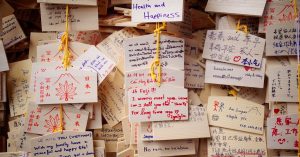 Interactions culturelles : comprendre les échanges entre traditions et modernité