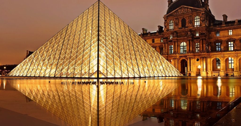 Monuments emblématiques : Un voyage à travers l’histoire et la culture