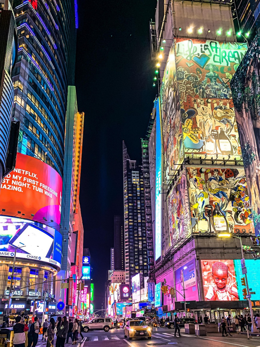 découvrez les meilleures activités à new york : visites iconiques, explorations culturelles, spectacles captivants et bien plus encore. plongez dans l'effervescence de la big apple et créez des souvenirs inoubliables.