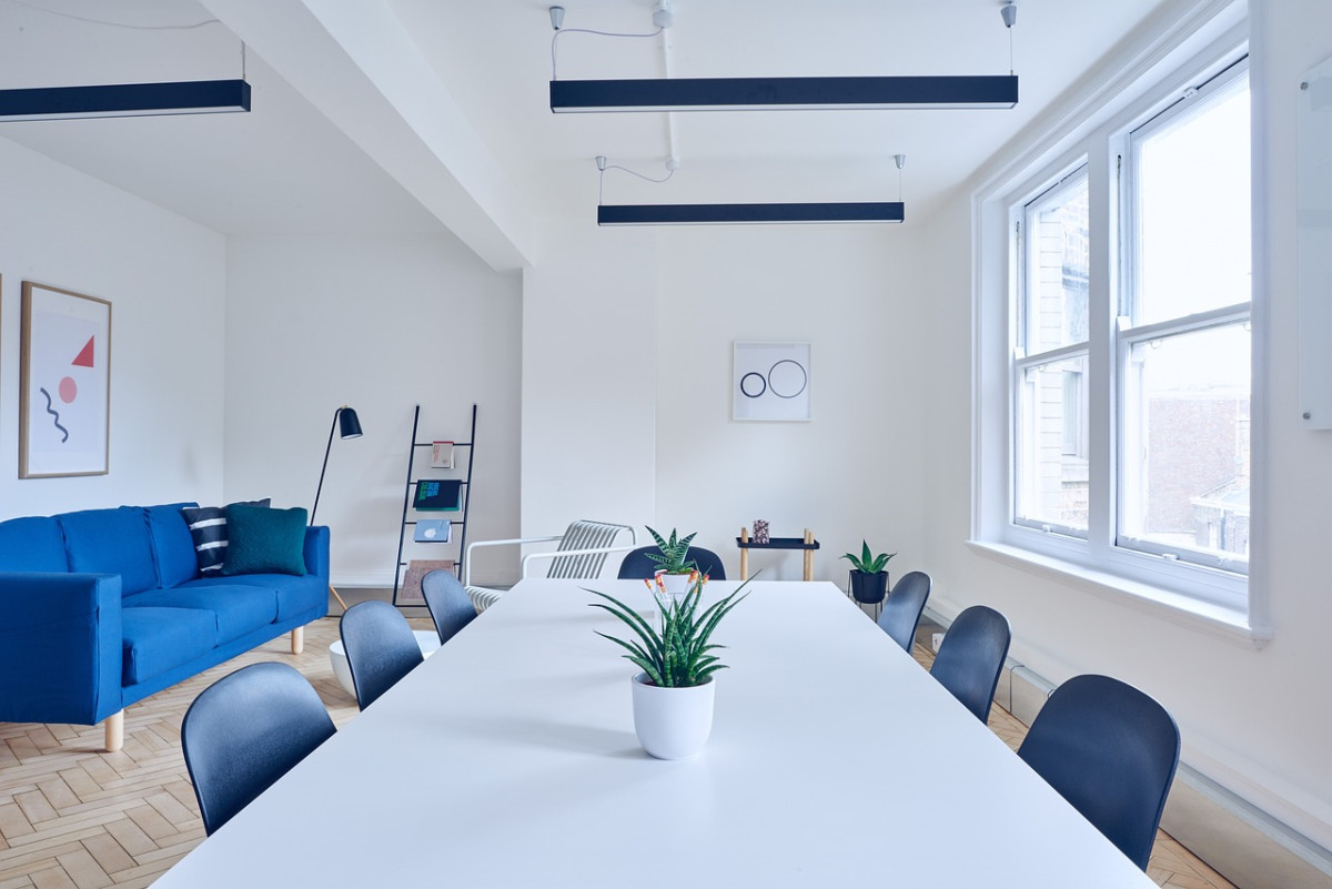 découvrez l'élégance et l'authenticité des tables yougoslaves, alliant artisanat traditionnel et design moderne. parfaites pour embellir votre intérieur, ces pièces uniques apportent une touche d'histoire et de culture à votre décoration.