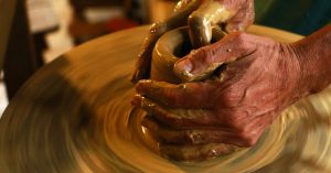 découvrez notre collection exclusive d'objets faits à la main, alliant artisanat traditionnel et designs modernes. chaque pièce est unique, créée avec passion et souci du détail, idéale pour ceux qui recherchent l'authenticité et la qualité.