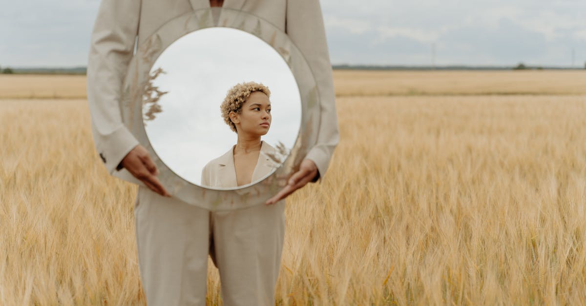 découvrez l'univers unique de l'art rural, où la créativité s'épanouit au cœur des paysages bucoliques. explorez les œuvres authentiques des artistes locaux et laissez-vous inspirer par la beauté des traditions et des matériaux naturels.