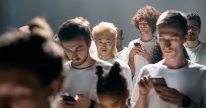 Lien social : l’importance des connexions humaines dans nos vies modernes