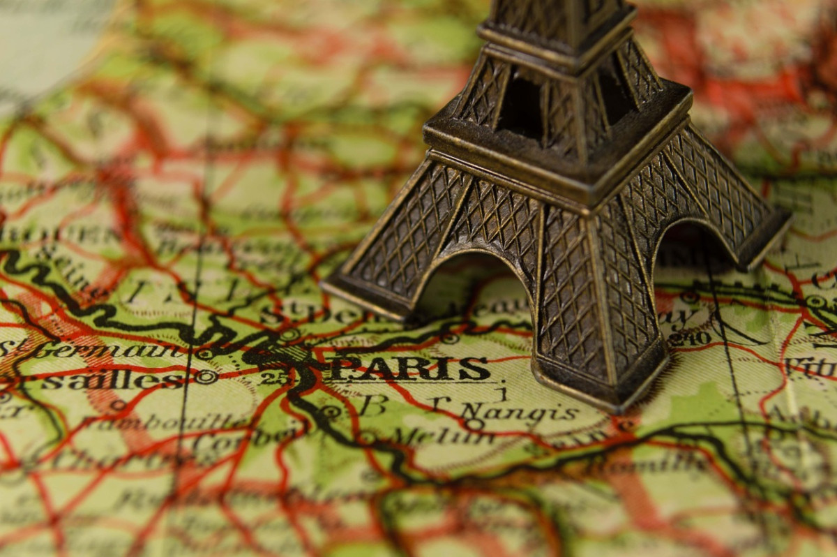 découvrez notre carte de voyage dynamique : explorez, planifiez et visualisez vos itinéraires en temps réel pour une expérience de voyage interactive et personnalisée.