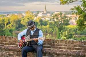 suggestions de voyages encadrés pour les seniors de 70 ans et plus : Évitez la solitude cet été !