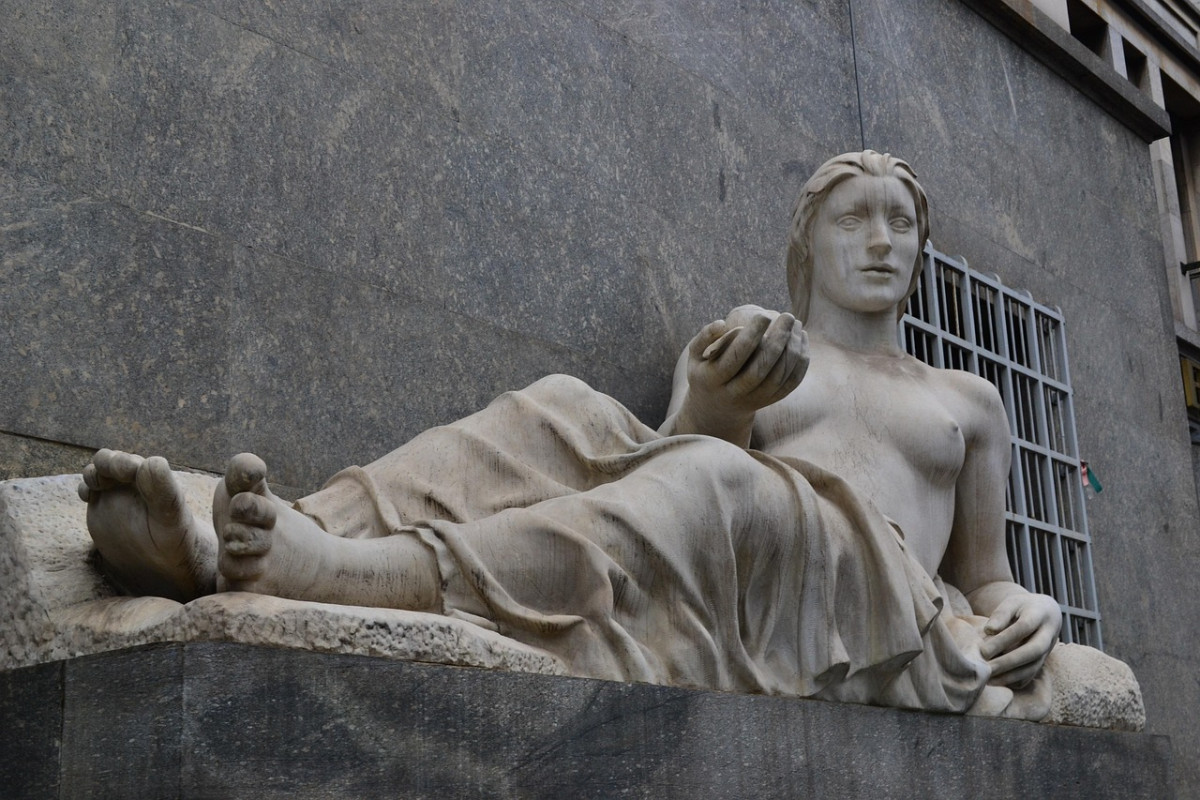 découvrez le chemin historique de la via francigena, une route de pèlerinage emblématique reliant canterbury à rome, offrant des paysages pittoresques, un riche patrimoine culturel et une aventure inoubliable à travers l'europe.