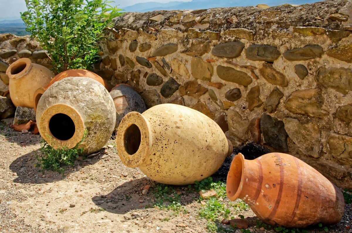 découvrez la géorgie : un pays fascinant à la croisée de l’europe et de l’asie, célèbre pour ses paysages montagneux, sa riche histoire, ses traditions uniques et sa gastronomie savoureuse. partez à l’aventure en géorgie !