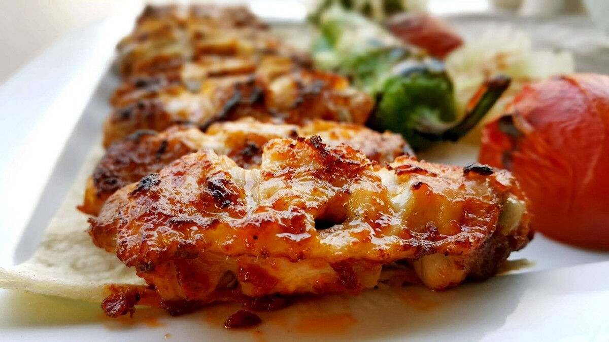 découvrez la richesse de la cuisine turque : des saveurs authentiques, des plats traditionnels, des recettes faciles et une invitation à un voyage gastronomique unique entre orient et occident.