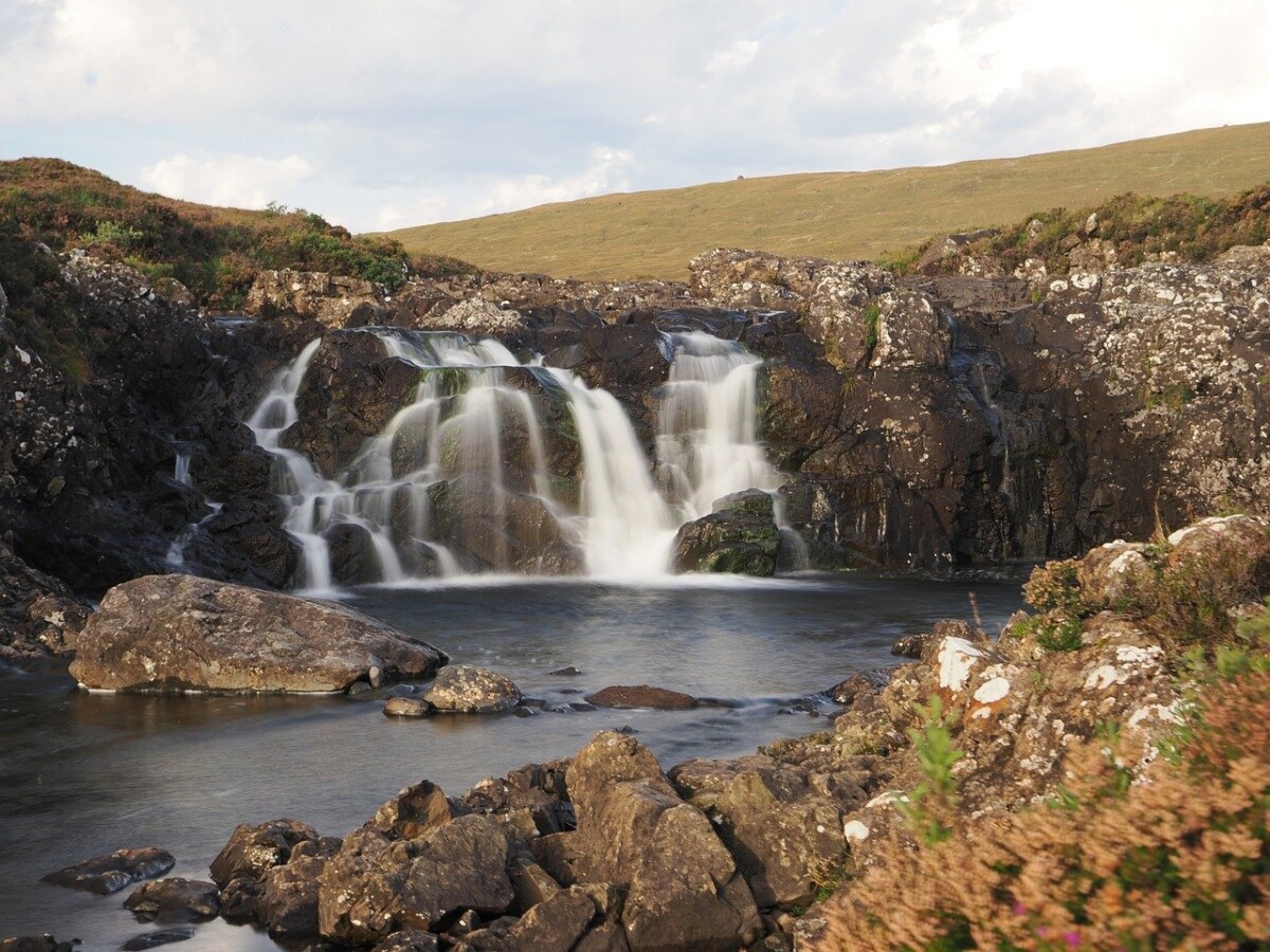préparez votre aventure en écosse en 2025 : découvrez les sites incontournables, les paysages à couper le souffle, la culture écossaise authentique et tous nos conseils pour un voyage inoubliable.