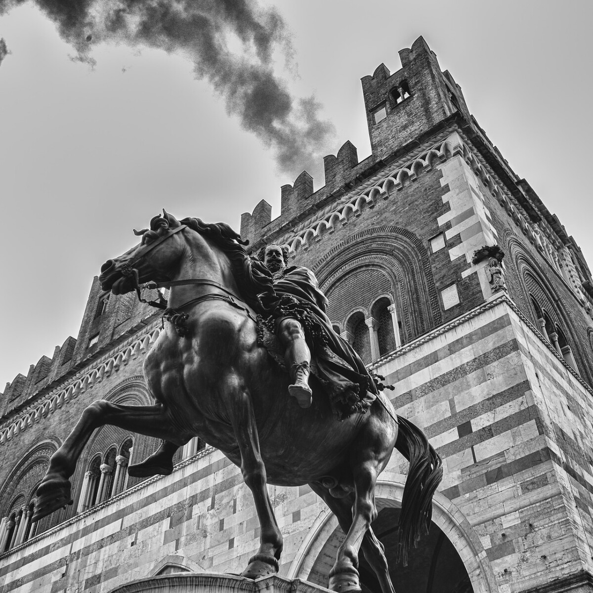 découvrez piacenza, une ville riche en histoire et en culture, offrant des paysages magnifiques, une architecture remarquable et une cuisine délicieuse au cœur de l'italie.